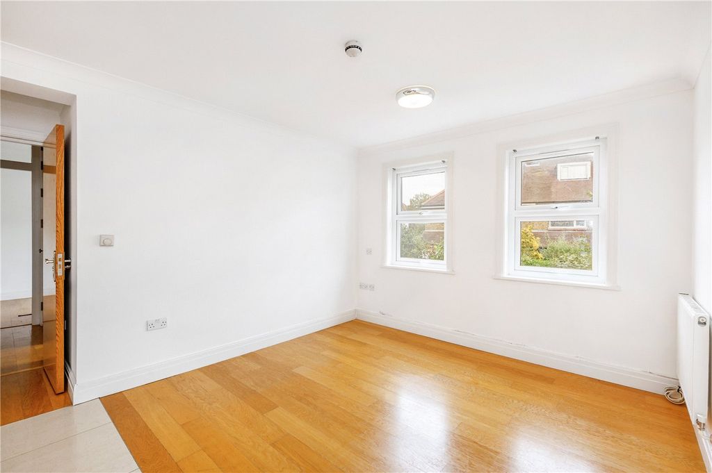 Property photo 1 of 4 Picture No. 05