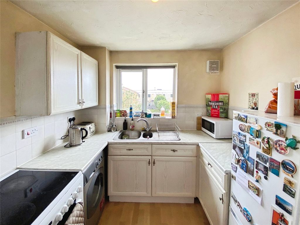 Property photo 3 of 13 Picture No. 12