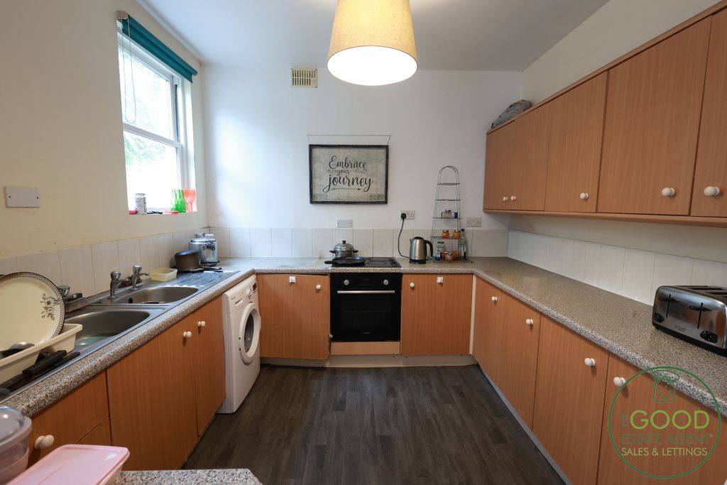 Property photo 3 of 9