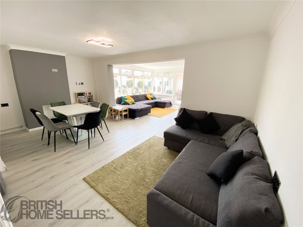 Property photo 3 of 19 Picture No. 10