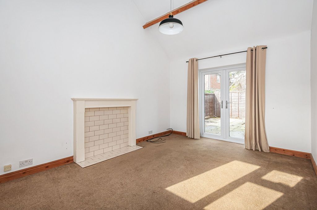 Property photo 3 of 13