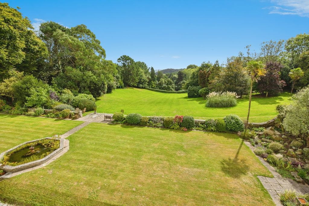 Property photo 2 of 20 Photo