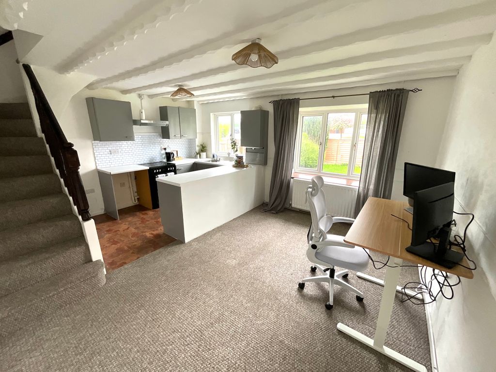 Property photo 2 of 7 Img_5520