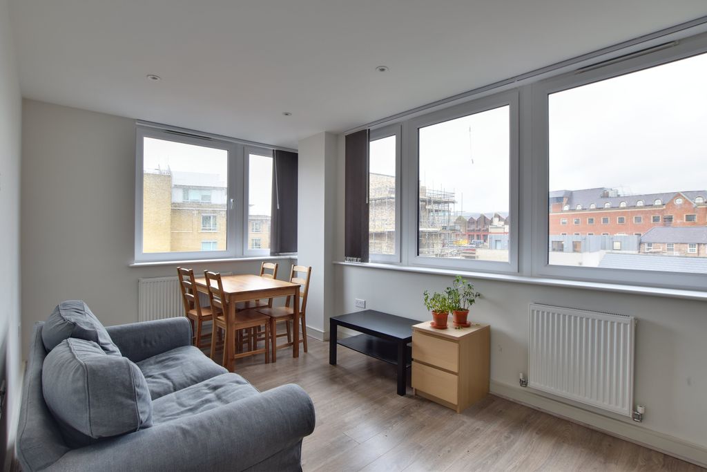 Property photo 3 of 7 1.