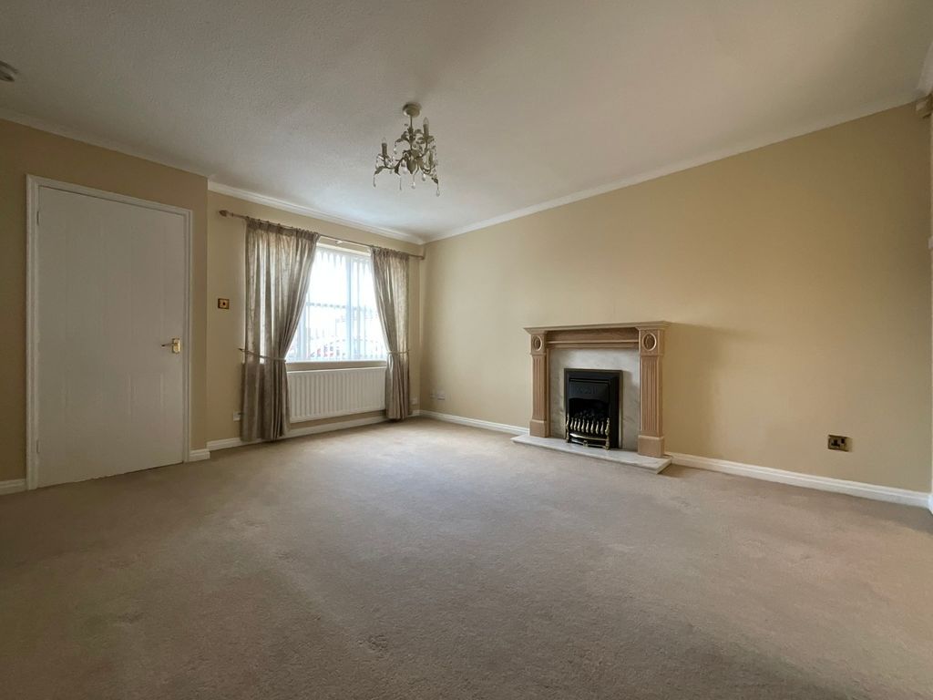 Property photo 2 of 19 4508234