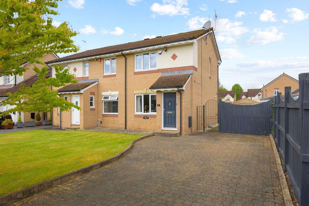 Property photo 1 of 21