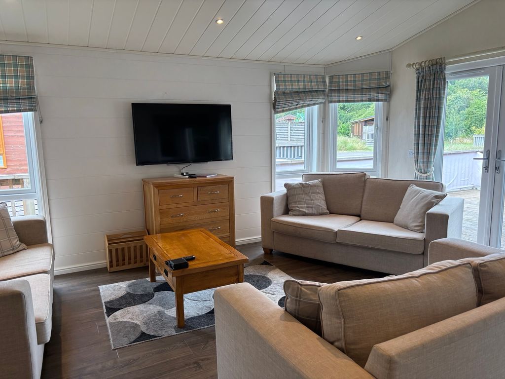 Property photo 2 of 12 Img_0035