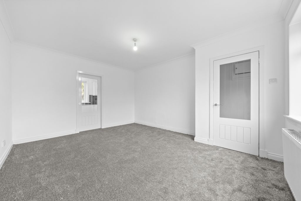 Property photo 3 of 23 Dsc00776