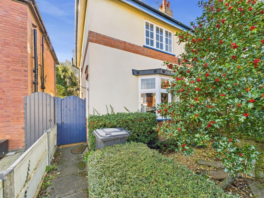 Property photo 2 of 17 Cam02833G0-Pr0656-Still025.Jpg