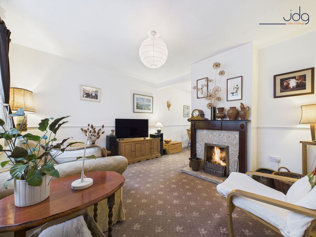 Property photo 2 of 15 Cosy Lounge With Open Fire