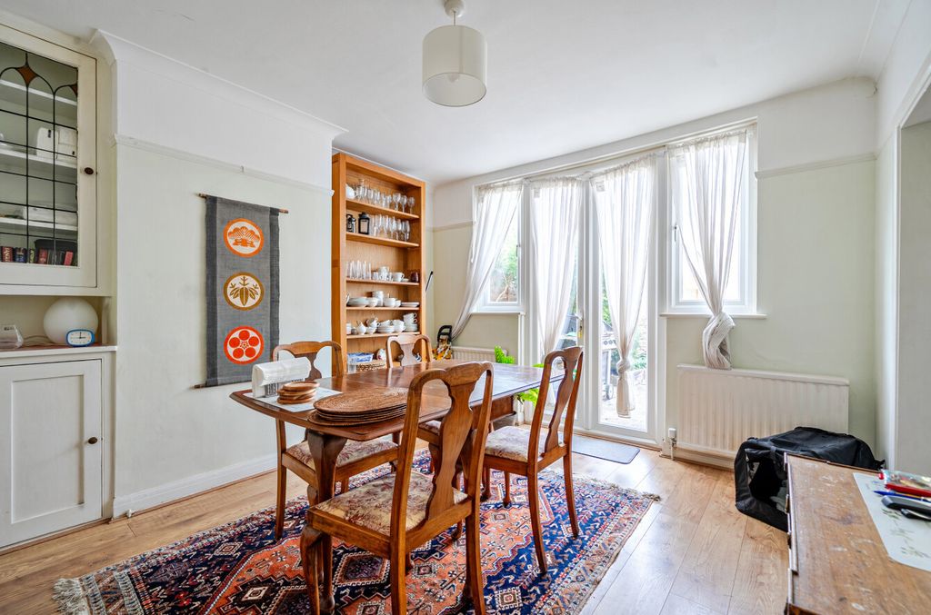 Property photo 3 of 14 1525970-12-1A0d3c...