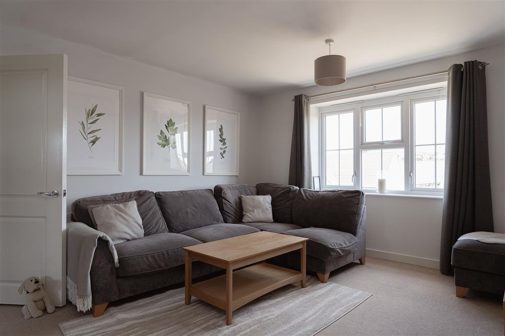 Property photo 2 of 16 6.Jpg