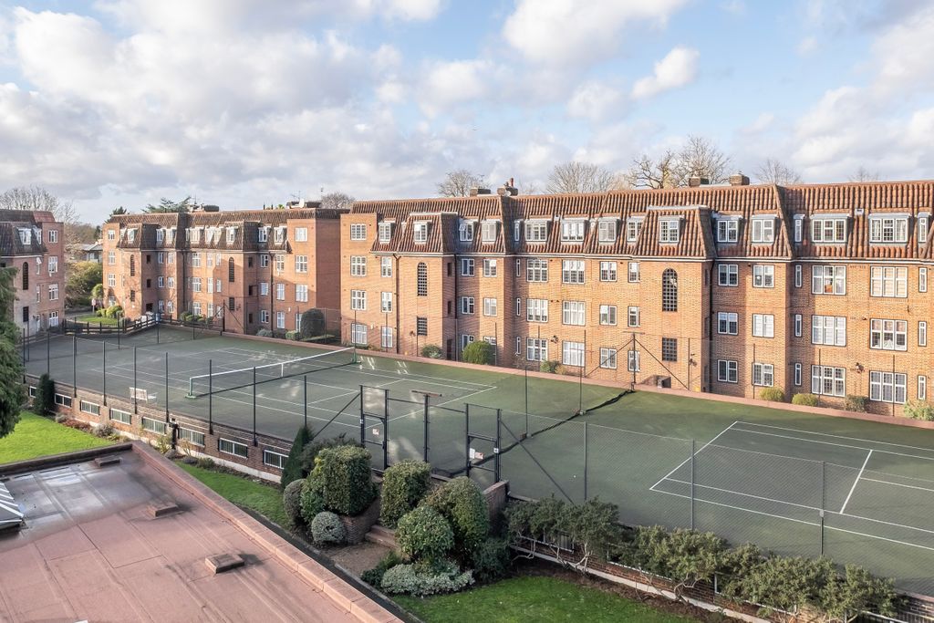 Property photo 2 of 10