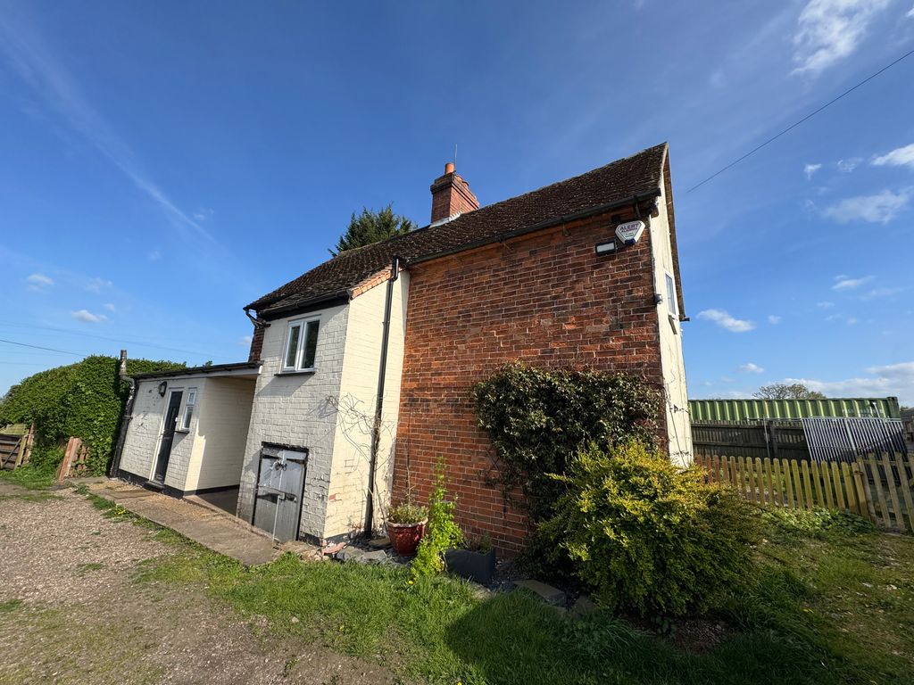 Property photo 1 of 3