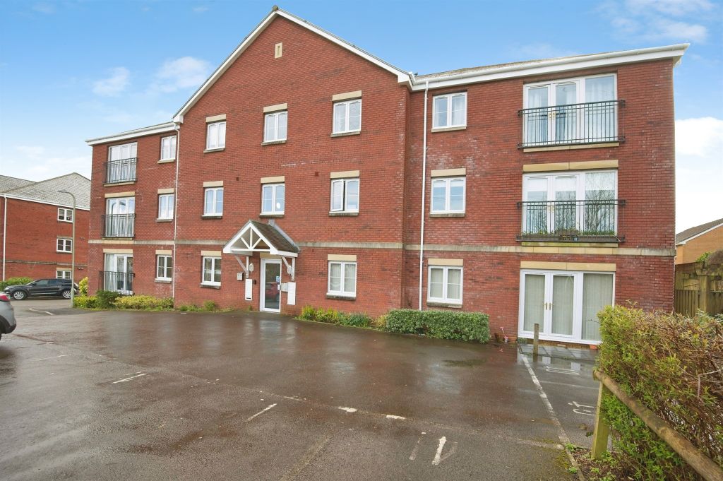 Property photo 1 of 12