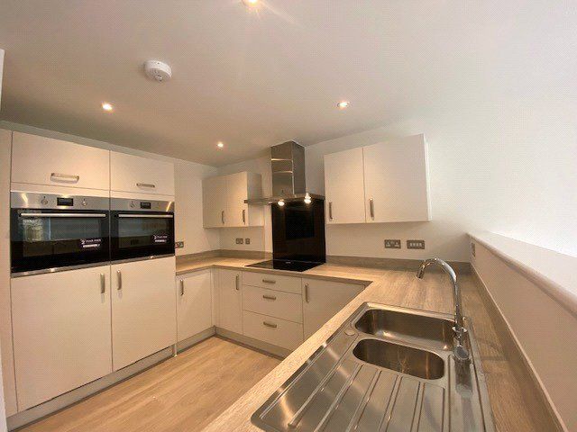 Property photo 2 of 18 Picture No. 14