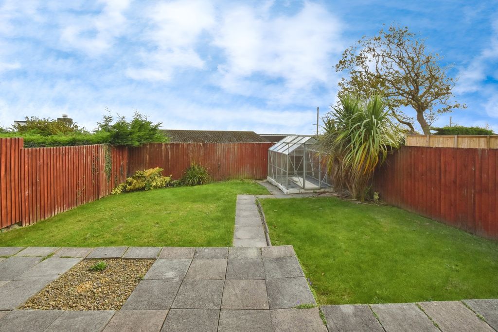 Property photo 2 of 18 Photo