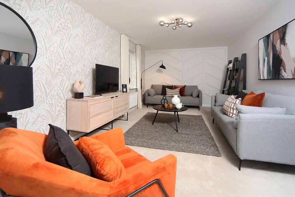 Property photo 3 of 8