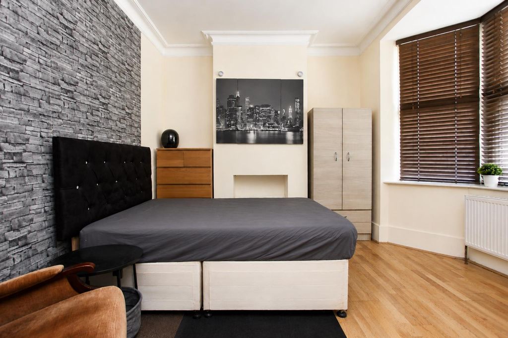 Property photo 2 of 8 9F45B9c4-5Af1-4E12-A3A4-F8E409Ea255d.Png