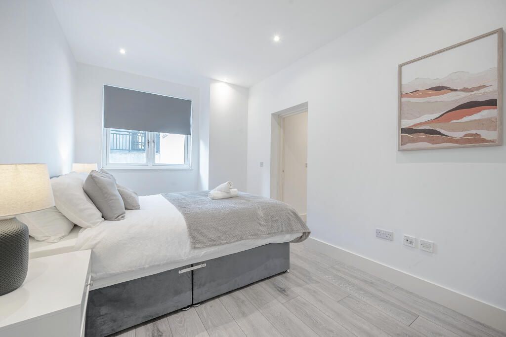 Additional image 6 of 2 bed flat for sale2 Bedroom Apartment In Avenir Heights, Station Approach Road, Coulsdon CR5