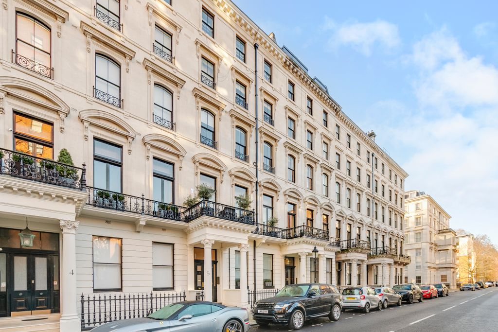 Property photo 1 of 6 Ennismoregardens5,Flat7-13