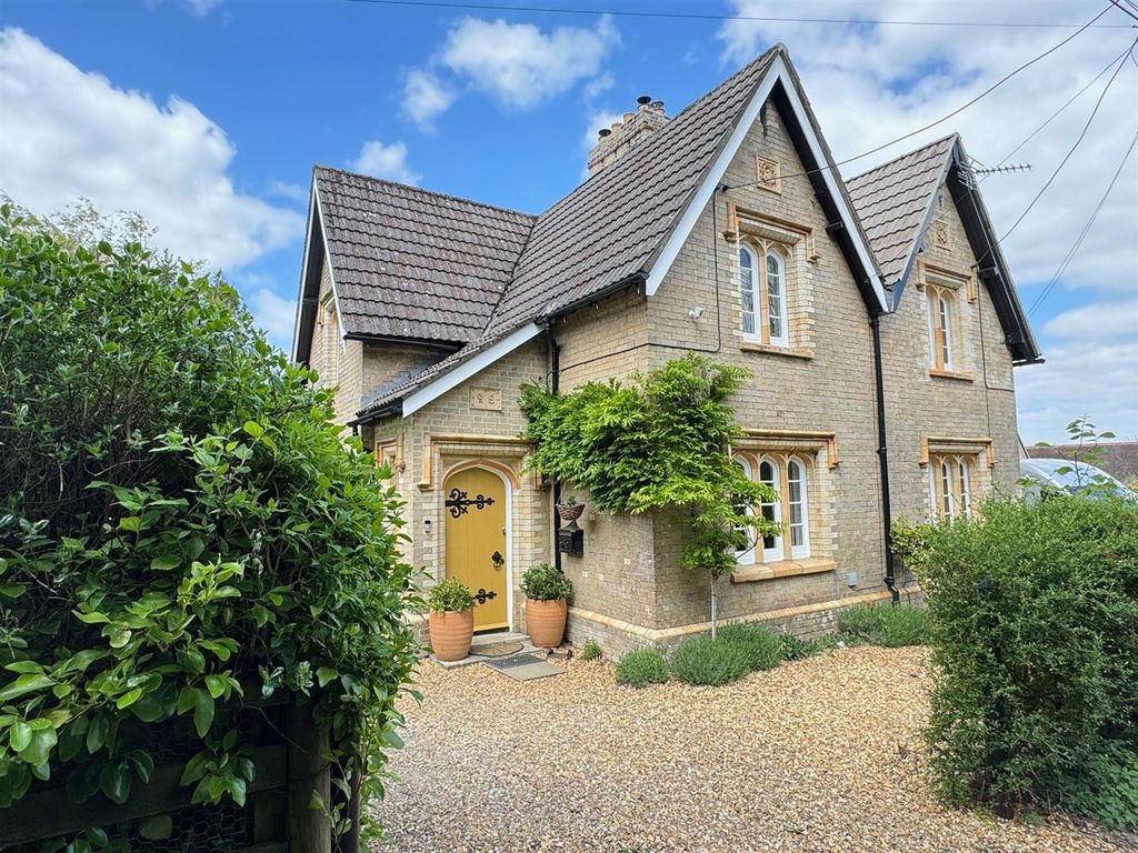 Property photo 1 of 39 Front.Jpg