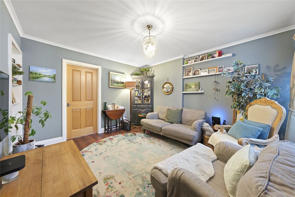 Property photo 2 of 15 Living Room