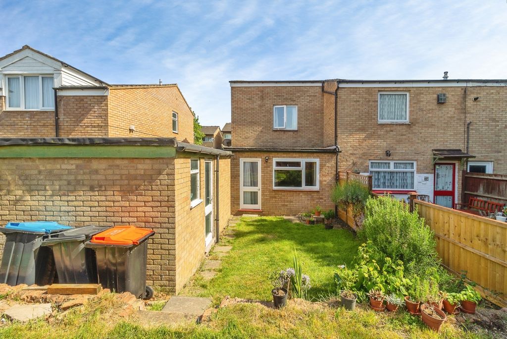 Property photo 3 of 18 Pbox-Img.Jpg