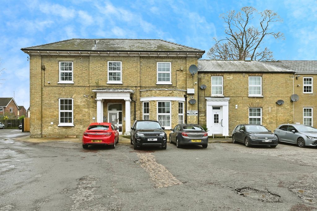 Property photo 1 of 15