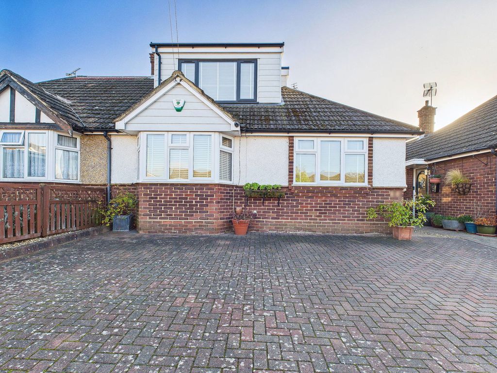 Property photo 2 of 26