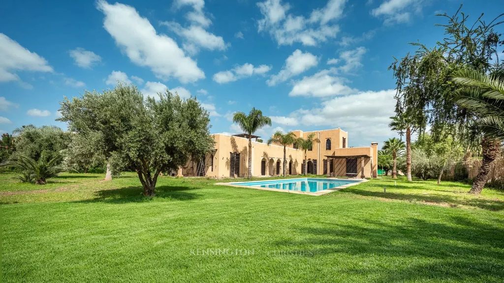 Property photo 1 of 2