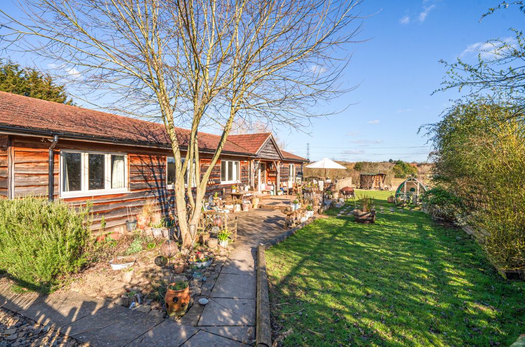 Property photo 1 of 20