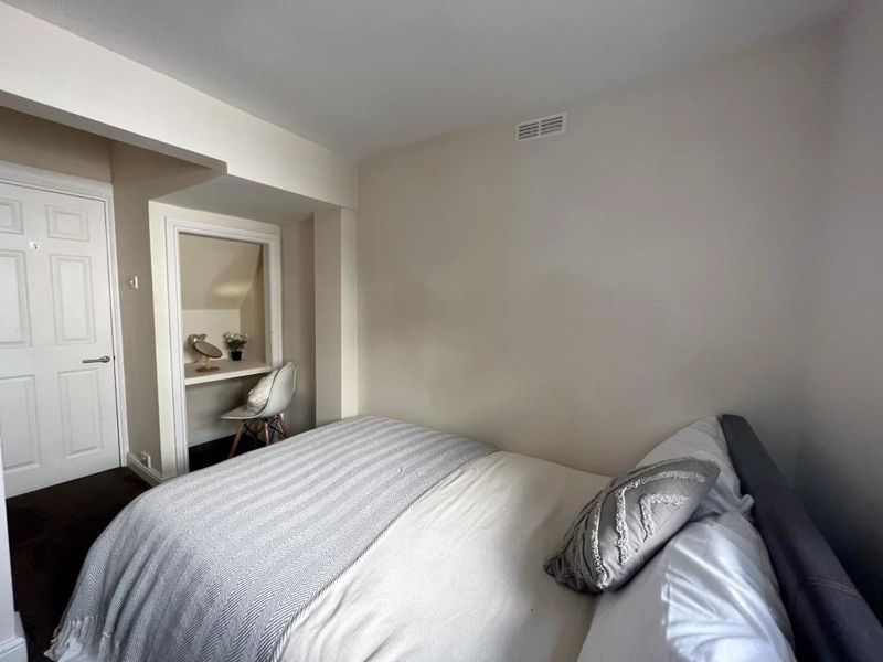 Property photo 2 of 8 Photo 13