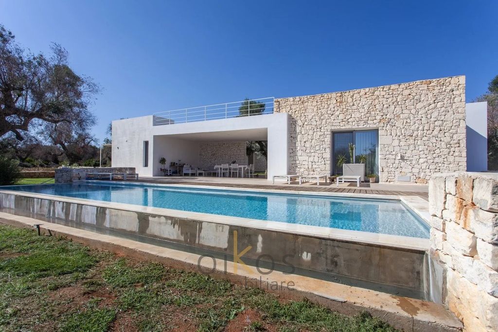 Property photo 1 of 34