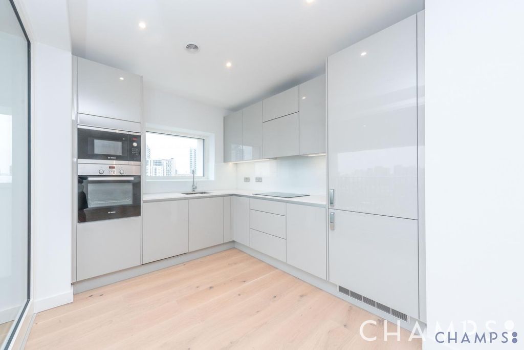 Property photo 2 of 14 Gallery