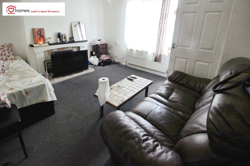 Property photo 2 of 7 Photo 5