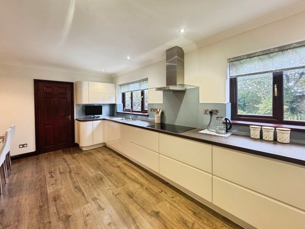 Additional image 17 of 6 bed detached house for saleLlys-Y-Dderwen, Llangennech, Llanelli, Carmarthenshire SA14