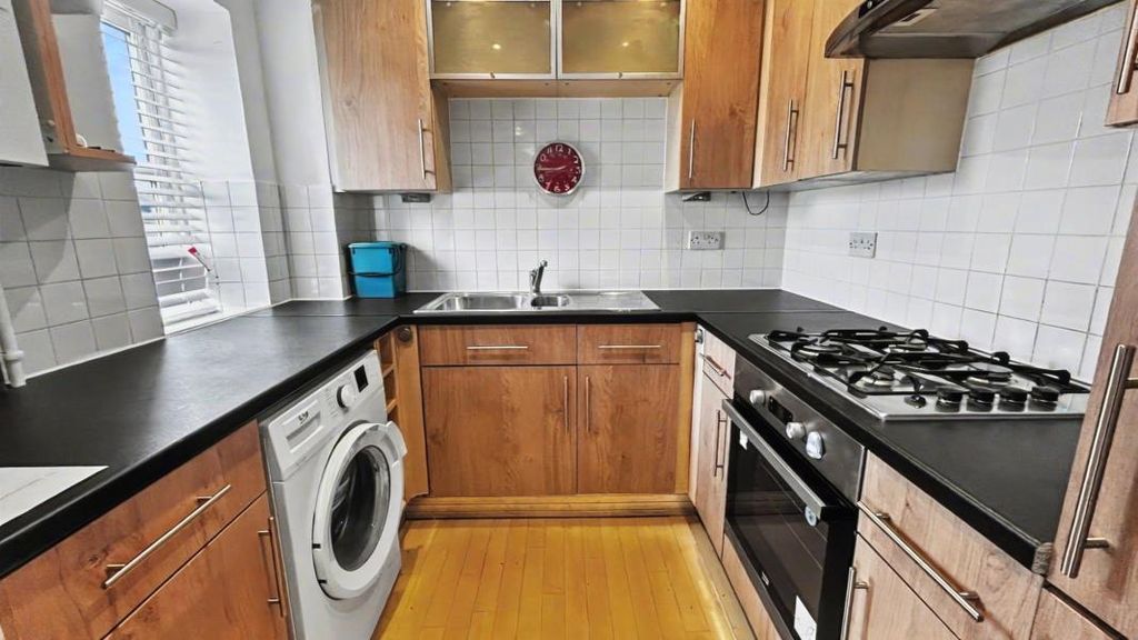 Property photo 3 of 9