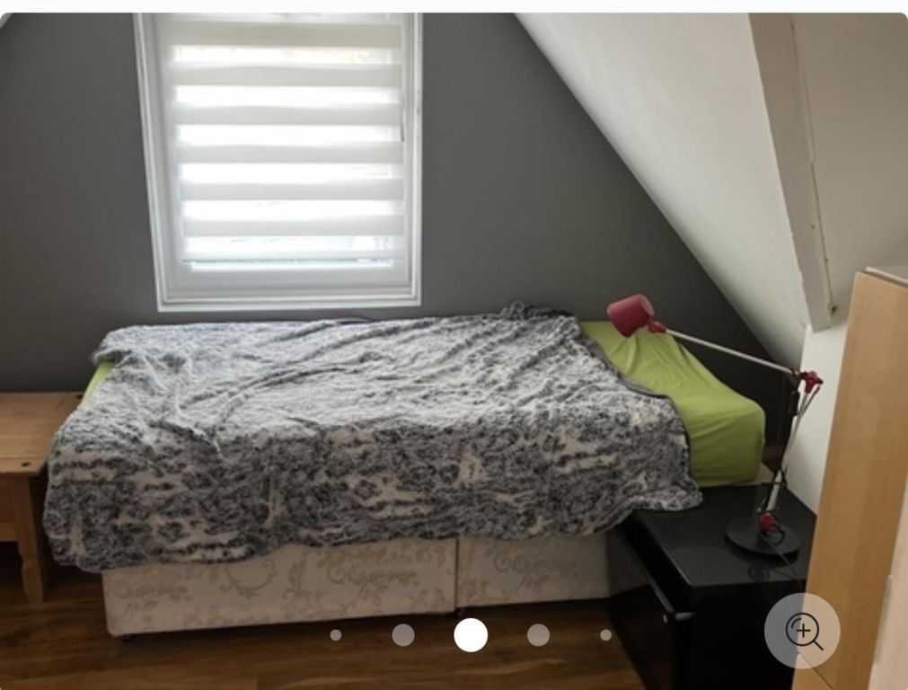 Property photo 3 of 16 Bedroom