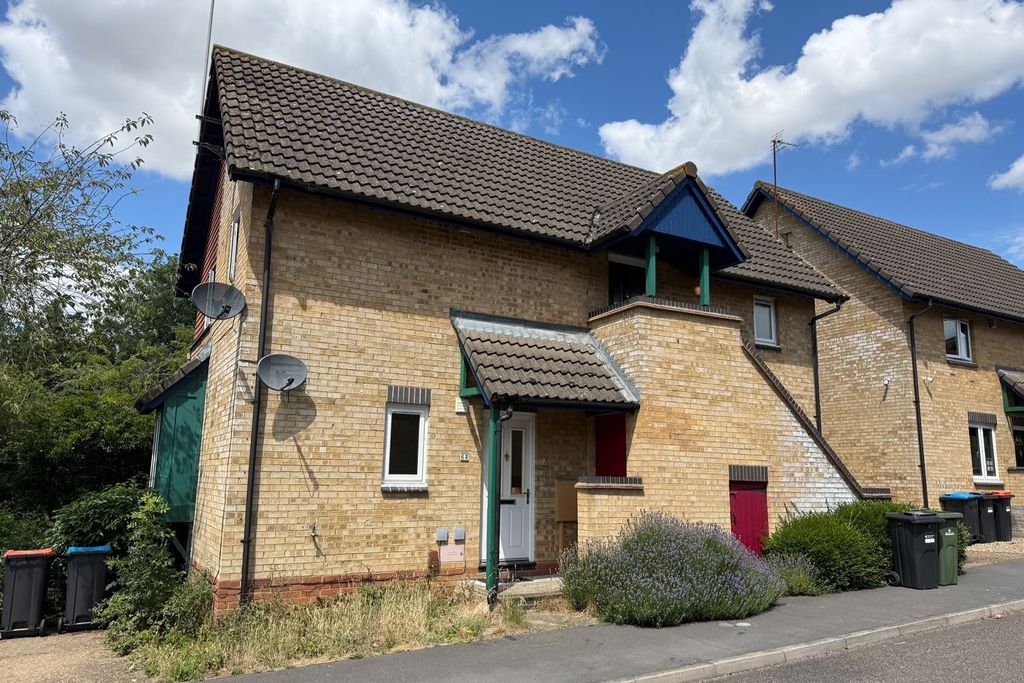 Property photo 1 of 15 63 Townsend Grove, New Bradwell, Milton Keynes, Buckinghamshire, Mk13 0Ds
