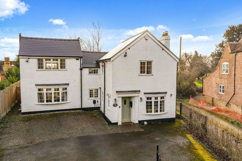 Property photo 1 of 27