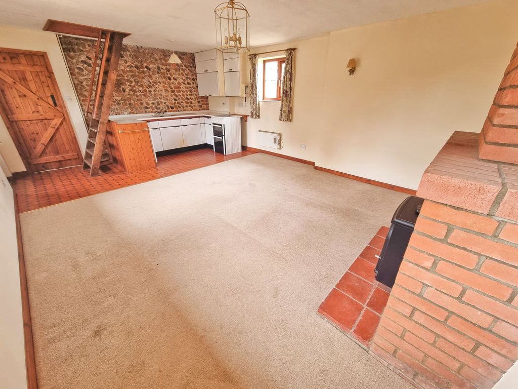 Property photo 2 of 14