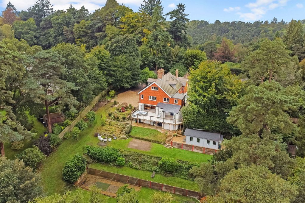 Property photo 1 of 41 Picture No. 06