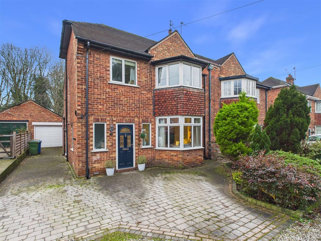 Property photo 1 of 19 Front