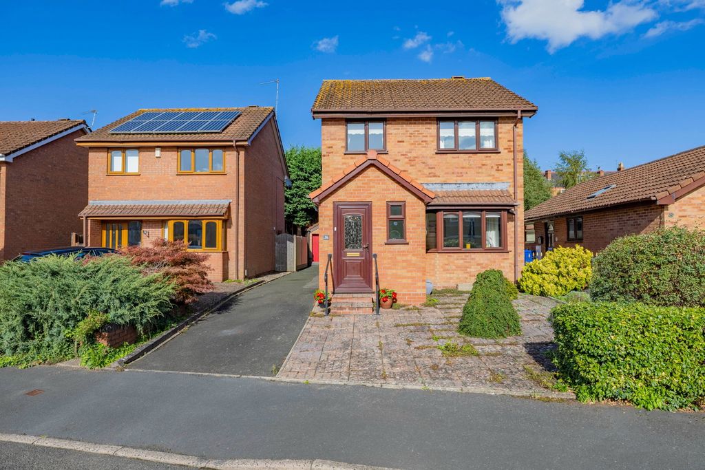 Property photo 1 of 30