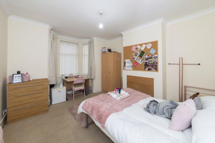 Property photo 3 of 6