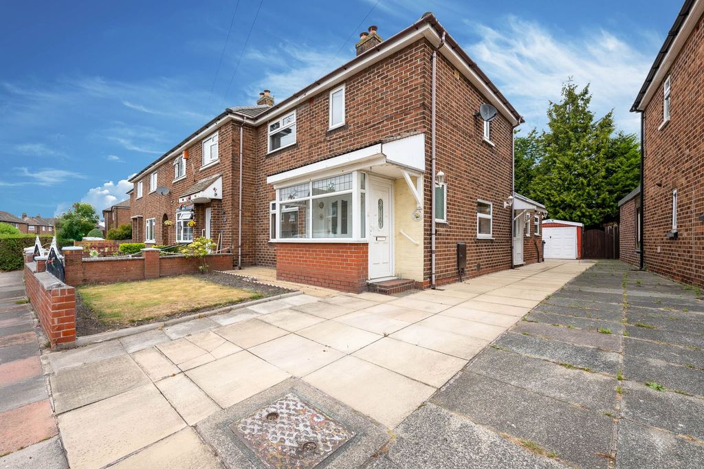 Property photo 2 of 16