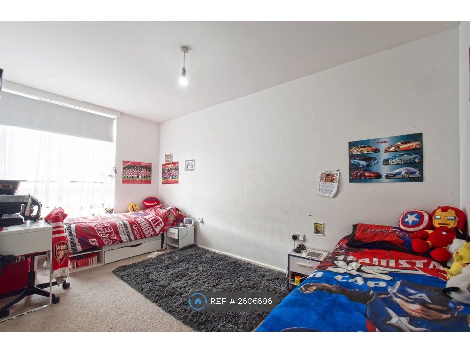 Property photo 3 of 13