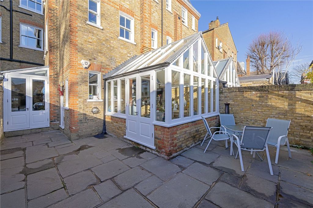 Property photo 1 of 10 Picture No. 20