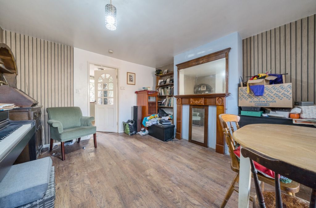 Property photo 2 of 14 1255830 (2)